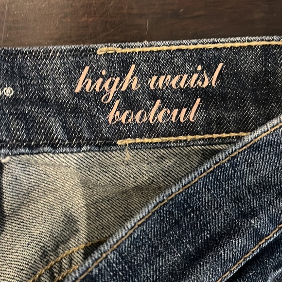 7 for all mankind size 29. Altered to fit size 28. Very gently worn. - Picture 2 of 5